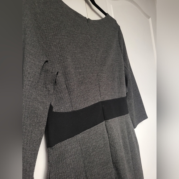 Elegant Esprit XL Bodycob Dress with 3/4 Sleeve and Pockets - Picture 7 of 13